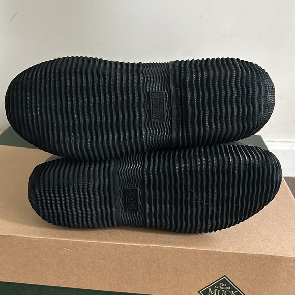 NWT MUCK Boots Women's Hale Print 10 US 42 EU Multi Season Boot - Picture 2 of 5